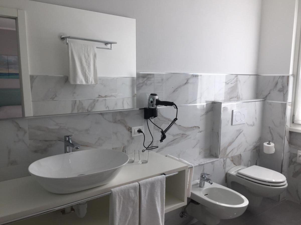 La Quiete Park Hotel Manerba del Garda Buitenkant foto
