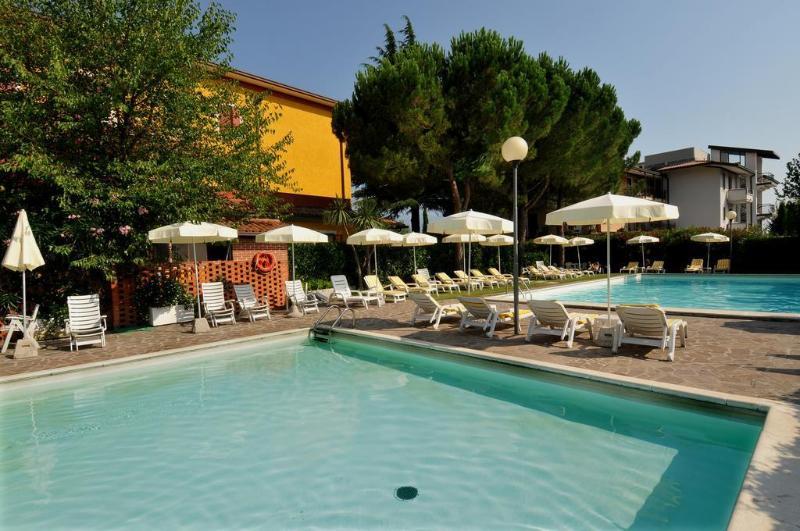 La Quiete Park Hotel Manerba del Garda Buitenkant foto