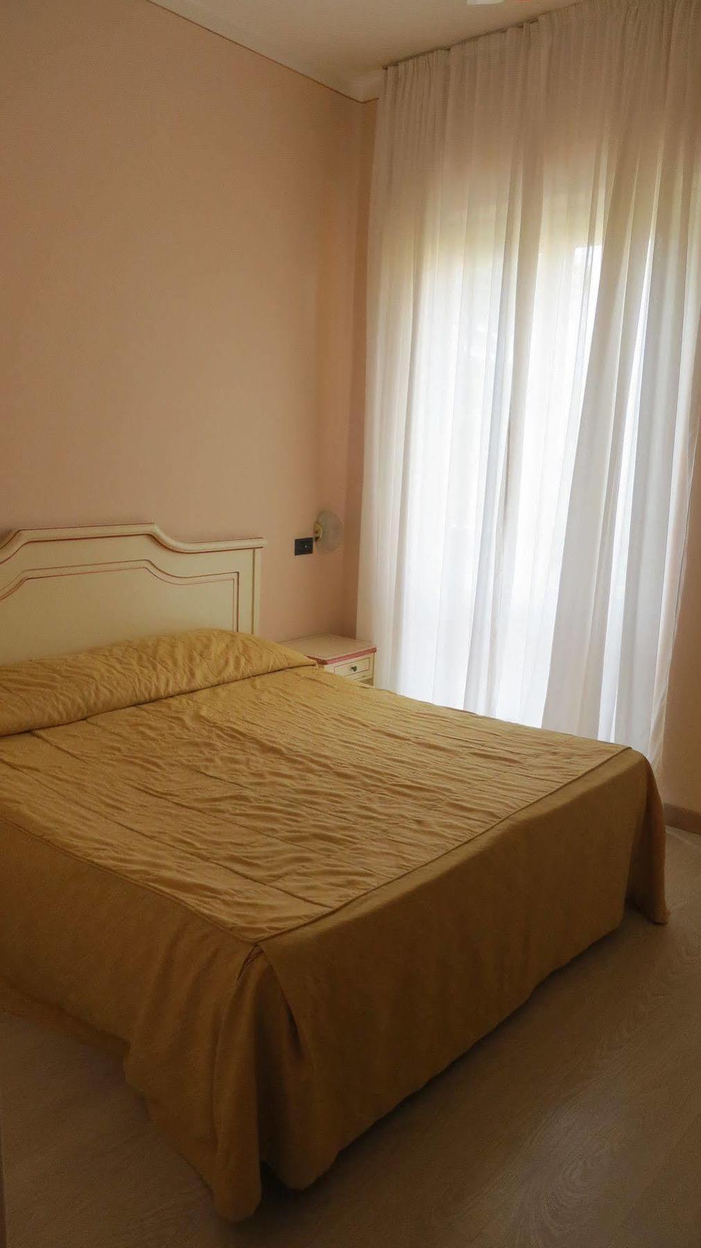 La Quiete Park Hotel Manerba del Garda Buitenkant foto