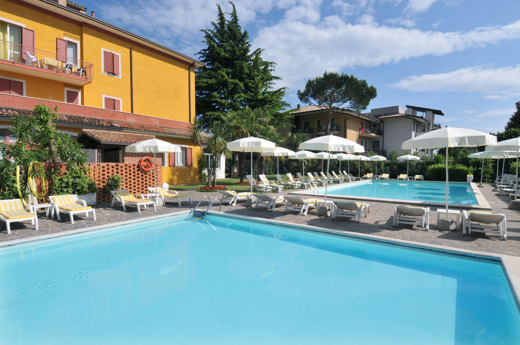La Quiete Park Hotel Manerba del Garda Buitenkant foto